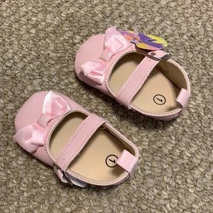 NWT pink dress shoes